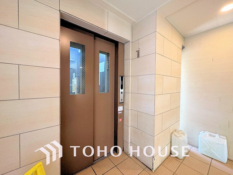 その他 エレベーター