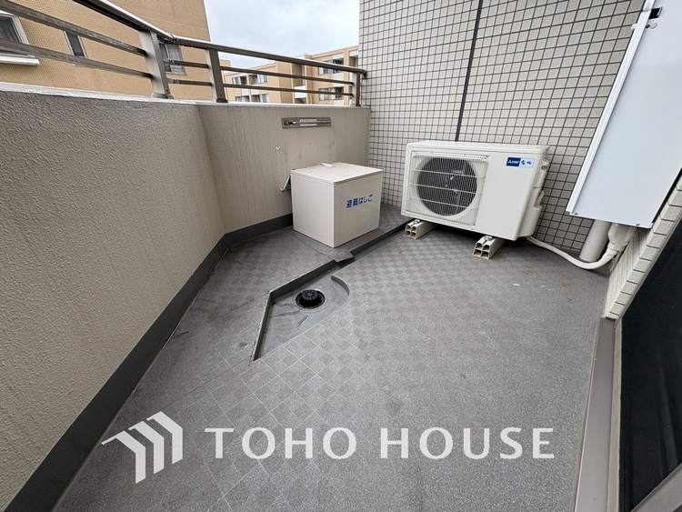 バルコニー 陽当たり良好なバルコニー