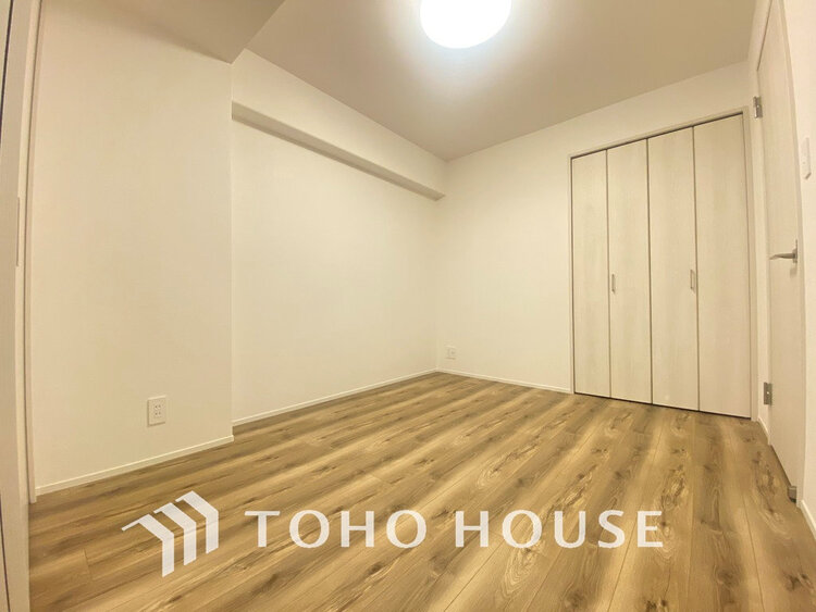 内装 シンプルですっきりとした室内は飽きのこない居心地の良い雰囲気