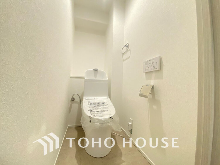 トイレ トイレには快適な温水洗浄便座付