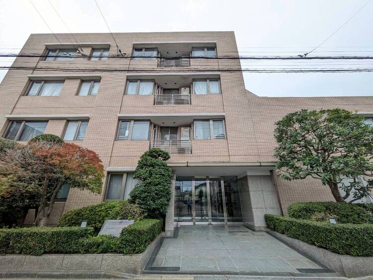 その他 飽きのこないシンプルモダンな外観です。