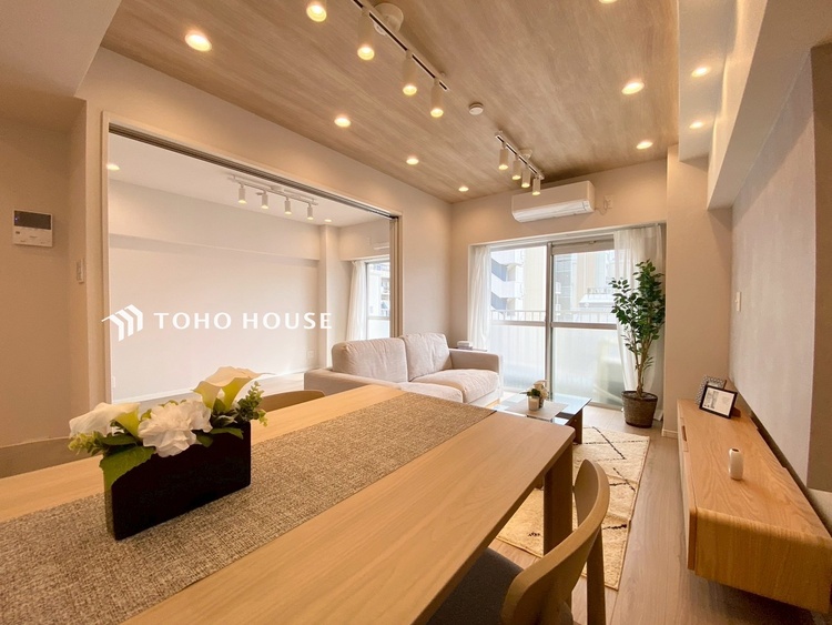 内装 【LIVING】◆simple is best◆無駄のない綺麗なつくりのリビングルームであなただけの暮らしを。