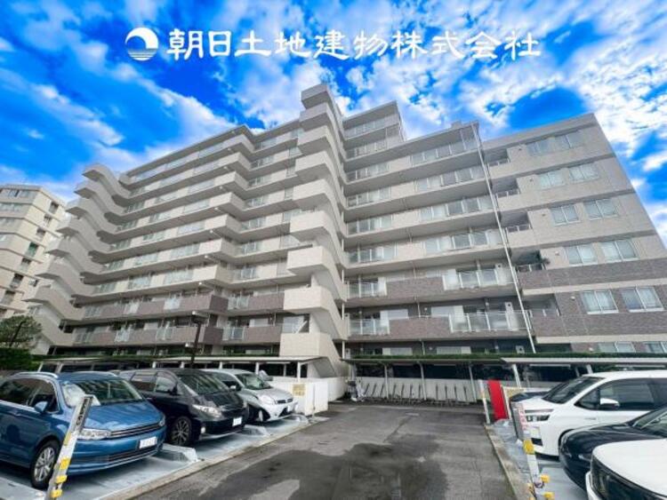 外観 太陽って自分だけのもの。そう勘違いさせる程たまらない空間です。プライベート性の高い空間を楽しむと同時に朝焼けや星空を見ることで癒しを得ることが出来ます。