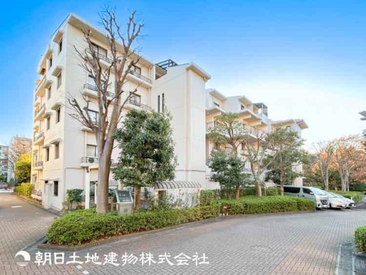 外観 【外観・立地】表現された空間はたくさんの光を浴び、風を感じ、暮らしを豊かにしてくれます。家族の思い出を刻んでいきます。