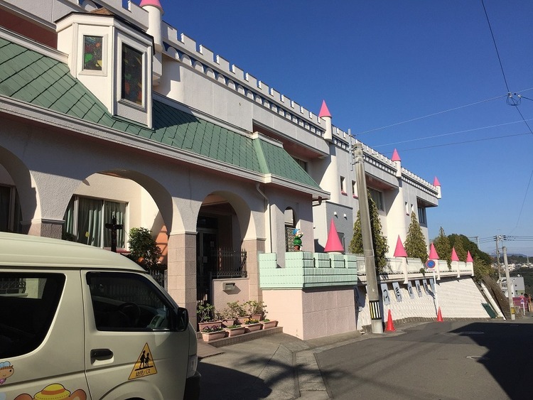 周辺 さつき幼稚園対象3歳 〜6歳未就園児教室あり 徒歩 約9分（約670m）