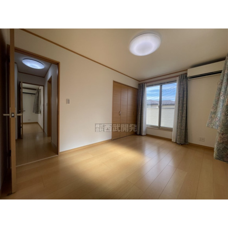 内装 2階6.75帖洋室