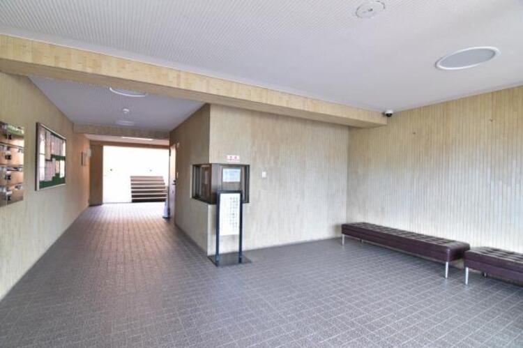 その他 ロビーは、まさに顔となる場所。シンプルながらも格調高い雰囲気を漂わせて上質な空間。