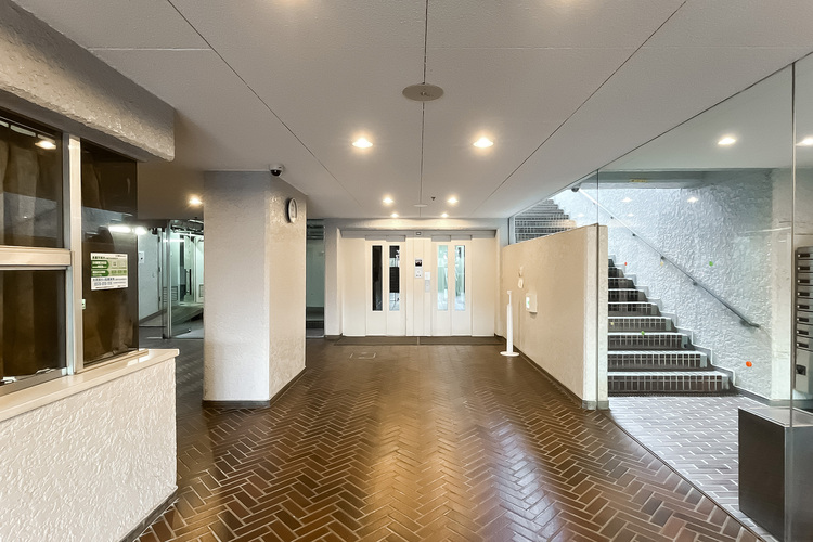 その他 館内は静寂な中が保たれており、管理が行き届いている印象を受けました。