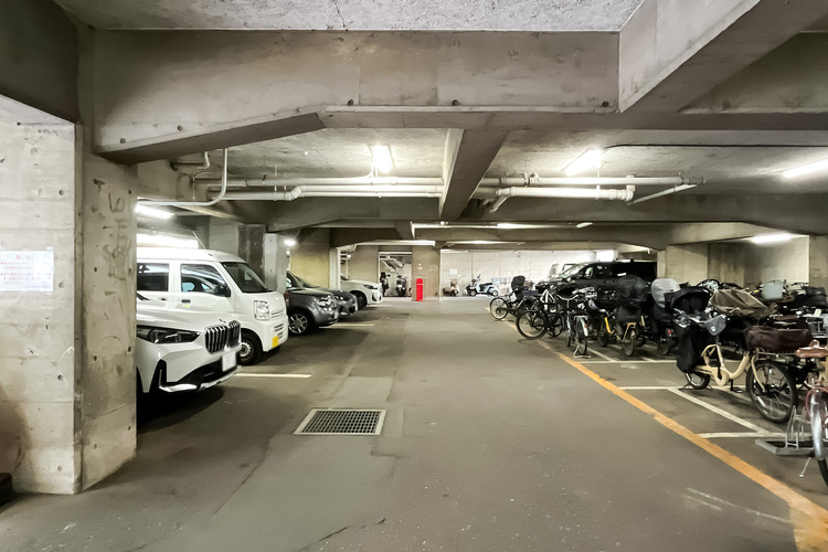 その他 駐車スペースが嬉しいですね。※空き状況は都度ご確認下さい。