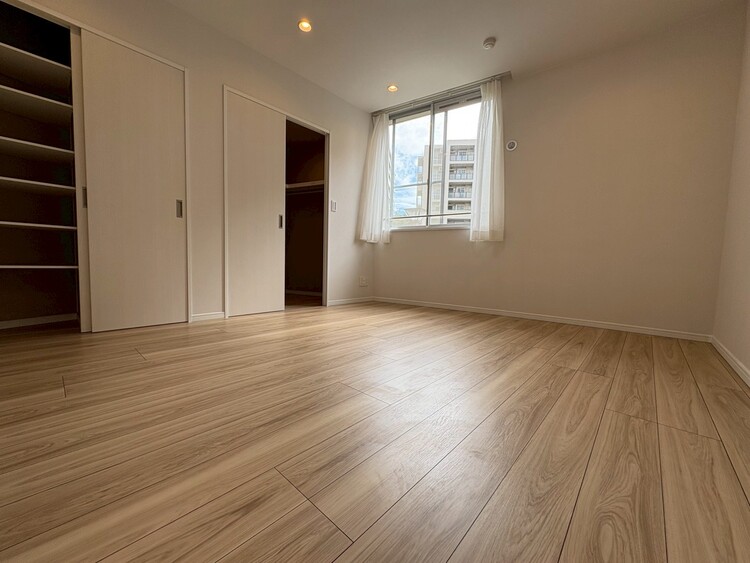 その他 清かで艶やかな時間をもたらしてくれる室内です。