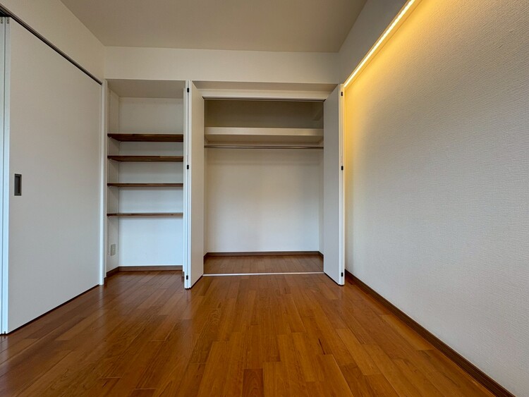その他 収納スペースが付いていて、お部屋を広く使っていただけます。