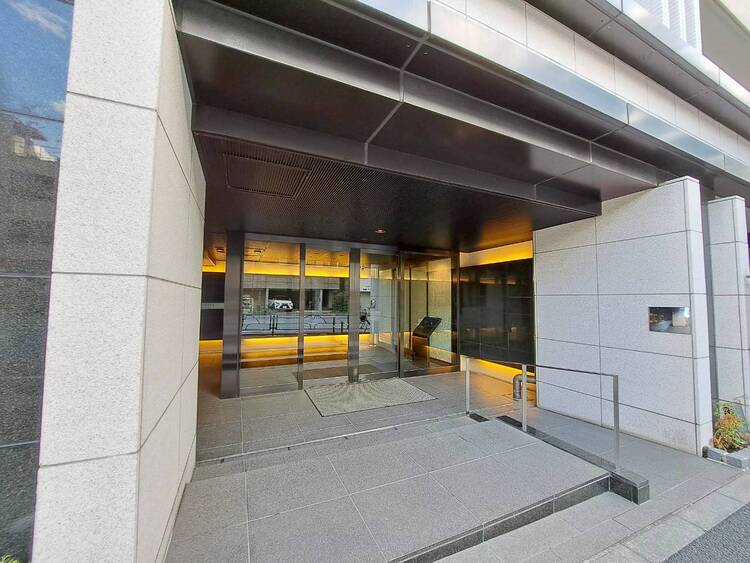 その他 上質感漂う玄関アプローチです。