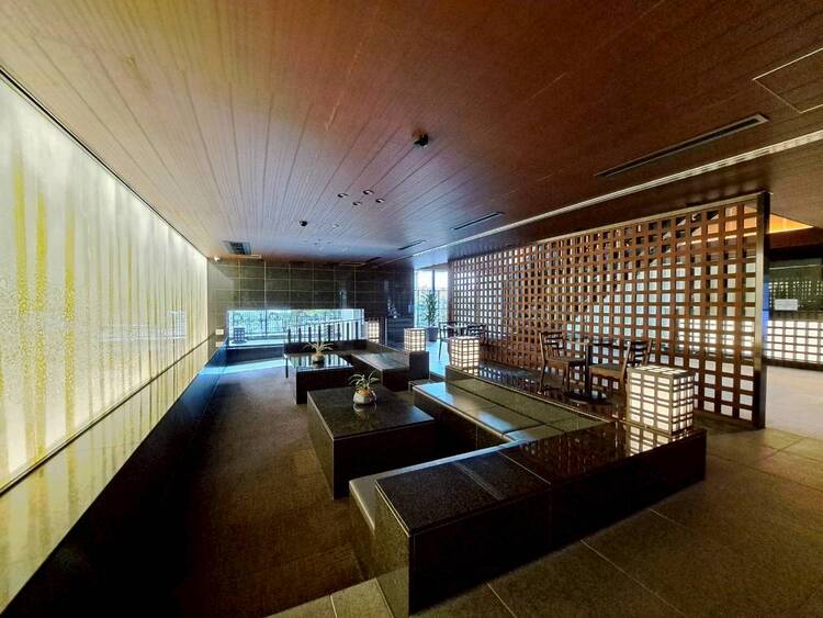 その他 館内は静寂な中が保たれており、管理が行き届いている印象を受けました。