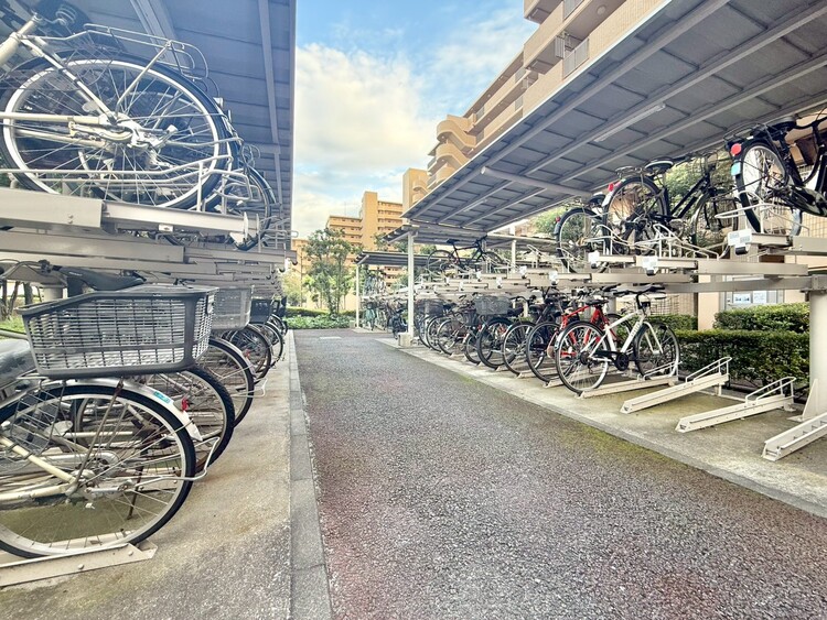 その他 駐輪場も綺麗に整頓されています。※空き状況は都度ご確認下さい。