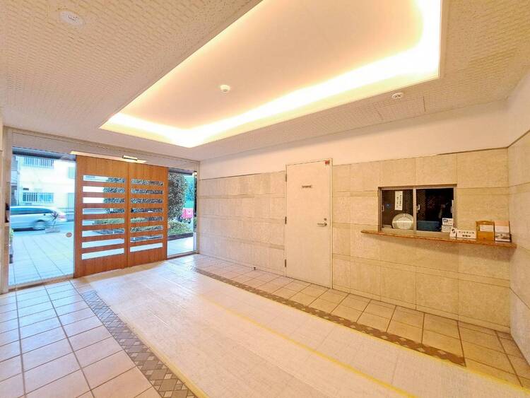 その他 館内は静寂な中が保たれており、管理が行き届いている印象を受けました。