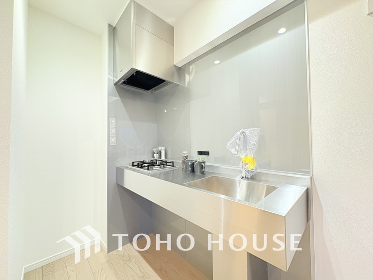 キッチン 清潔感のあるスタイリッシュなキッチン