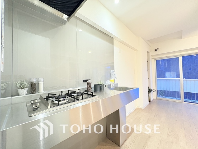 キッチン デザインと機能性を兼ね備えたシステムキッチン