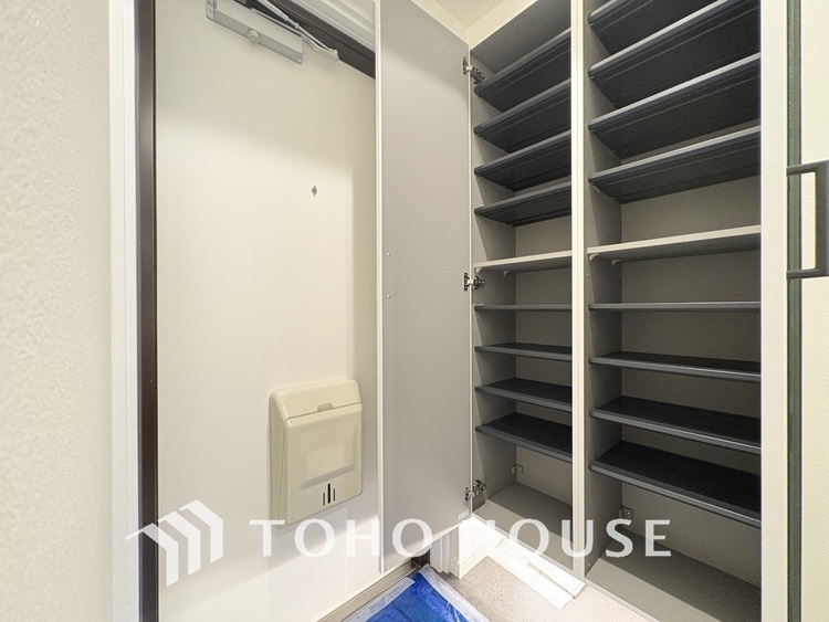 収納 玄関　収納