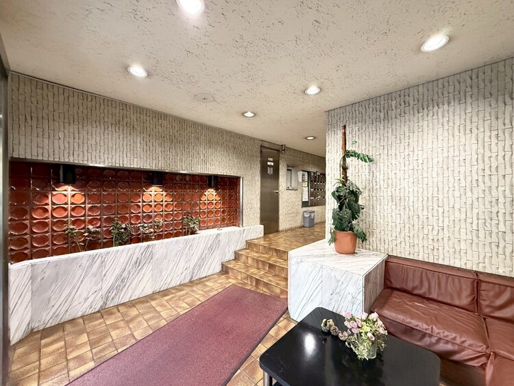 その他 館内は静寂な中が保たれており、管理が行き届いている印象を受けました。