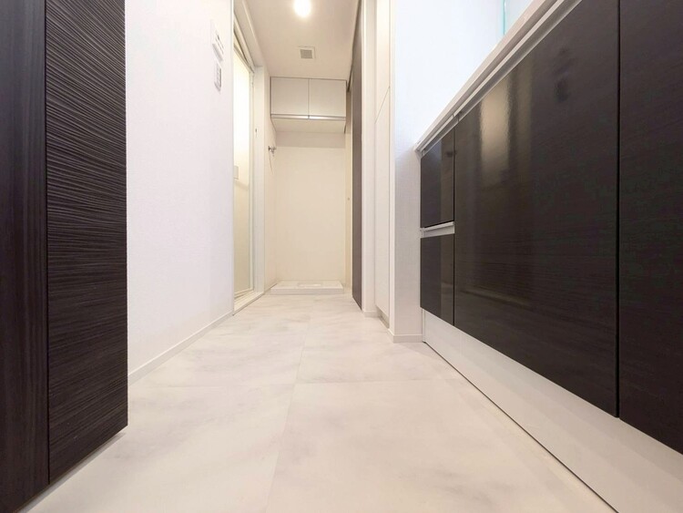 その他 十分な広さの脱衣所。