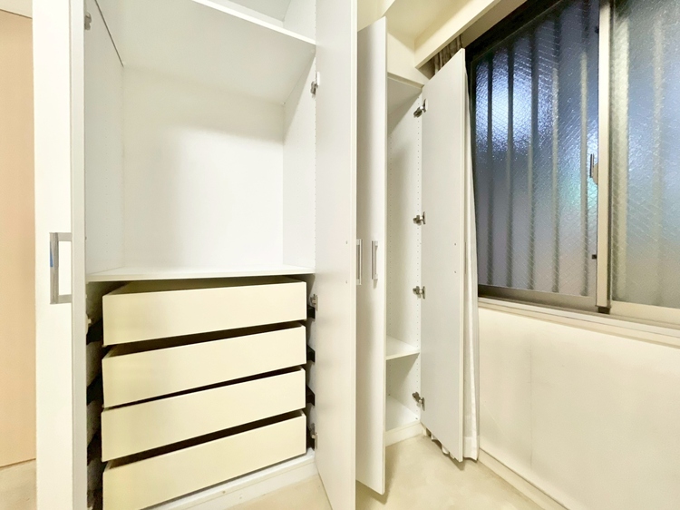 その他 家電やスーツケース、ストック品など何でも片付く嬉しい空間です。