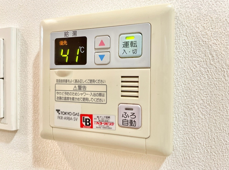 その他 見やすい画面で操作しやすい給湯パネル。