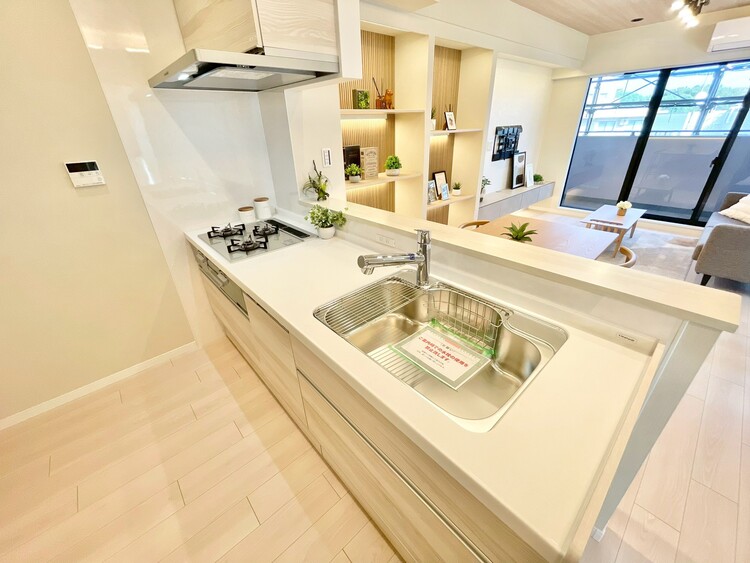 その他 使いやすくスタイリッシュなキッチン空間になっております。