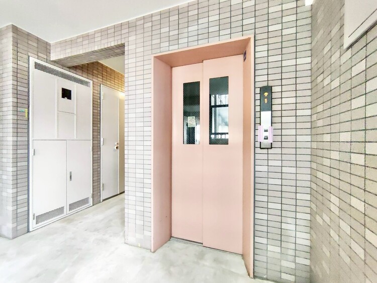 その他 エレベーター完備のため荷物が多くなっても安心。