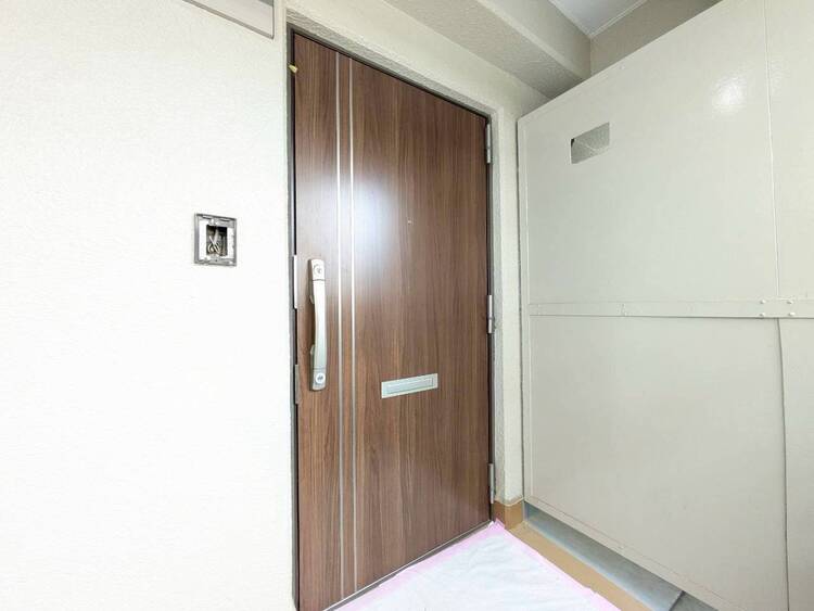 玄関 清潔感のある落ち着いた雰囲気の玄関です。