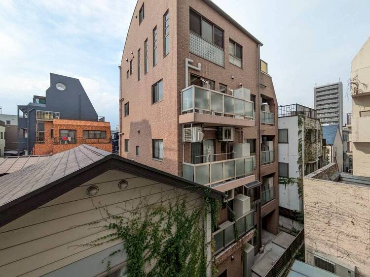 バルコニー 陽当たり・通風・開放感に恵まれた環境です。