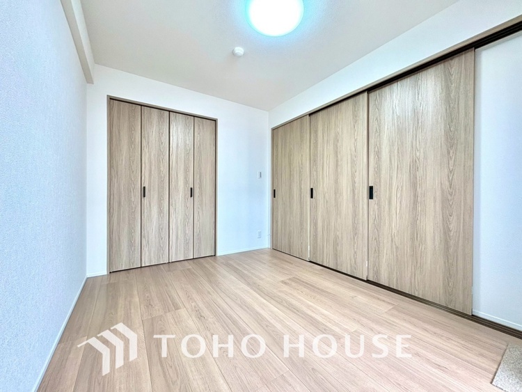 内装 【PRIVATE ROOM】◆快適◆な暮らしに不可欠な収納スペース。快適さとともに思い出も詰まっていく。