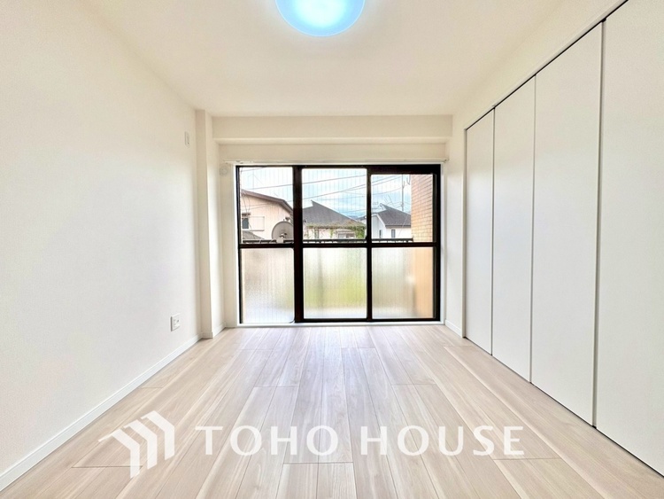 内装 【PRIVATE ROOM】◆快適◆な暮らしに不可欠な収納スペース。快適さとともに思い出も詰まっていく。