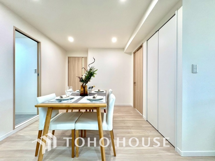 内装 【LIVING】◆Sunshine◆光が燦々と入り、いるだけで気持ちいい。「開放的でゆとりあるお部屋です。」