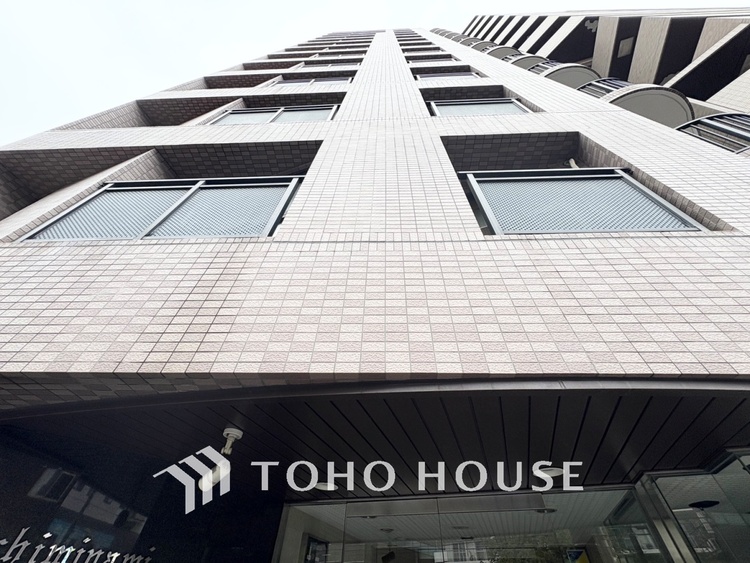 外観 【APPEARANCE】◆陽光◆が差し込む。この開放的な空間に家族の笑顔が集う。家族が一緒に過ごす空間は明るく、そして居心地よく。