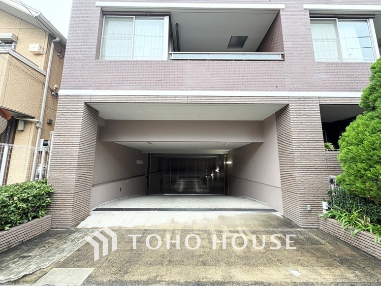 駐車場 【PARKING】◆愛車を◆安全に駐車できる駐車場がございます。