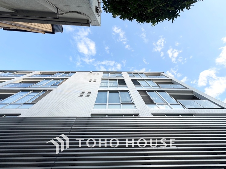 外観 【APPEARANCE】◆陽光◆が差し込む。この開放的な空間に家族の笑顔が集う。家族が一緒に過ごす空間は明るく、そして居心地よく。