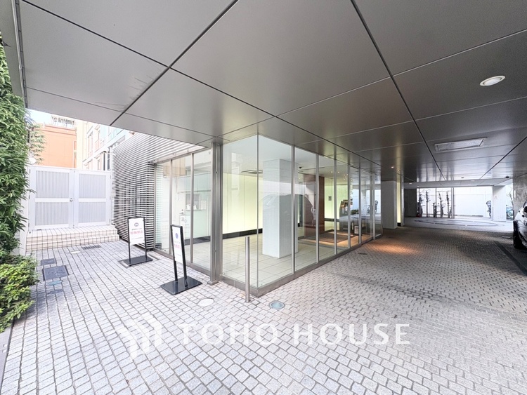 その他 【ENTRANCE】◆そびえ立つ◆我が家のシンボル。遠くの空が赤く染まる夕べが待ち遠しい。