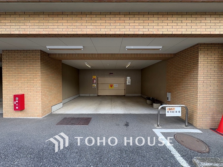 駐車場 【PARKING】◆愛車を◆安全に駐車できる駐車場がございます。