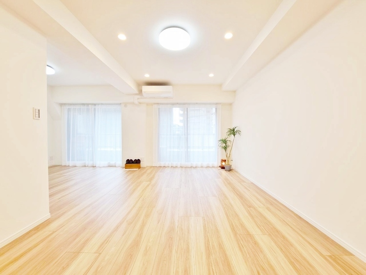 居間 豊かな居住性と、安心感を満たすクオリティが見事に調和した住空間。