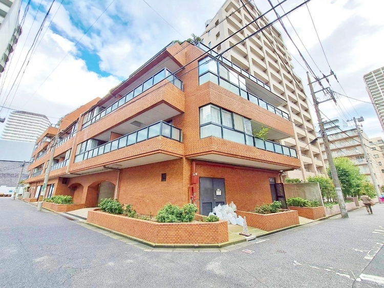 外観 資料には掲載していない情報が、現地にはたくさんあります。是非一度、現地をご確認ください。