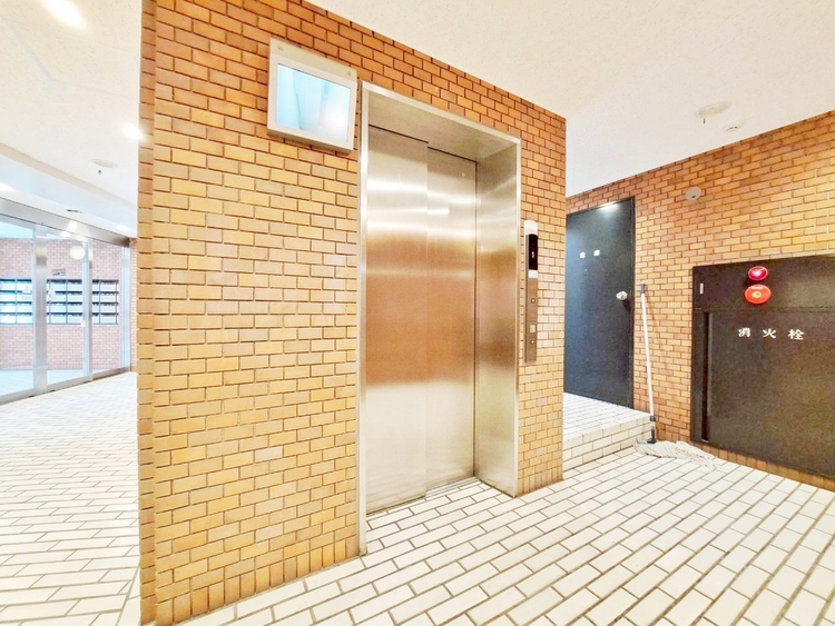 設備 エレベーターの管理も、きちんと行き届いてます。