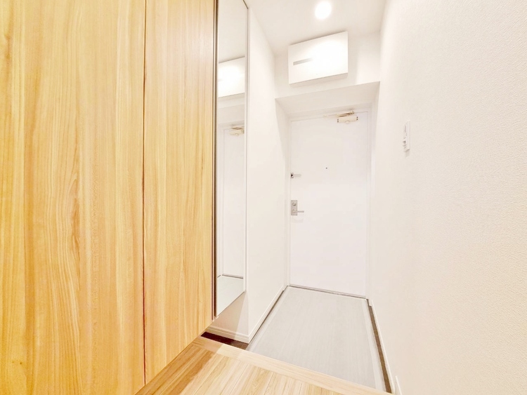 玄関 シューズボックスを完備した玄関です。