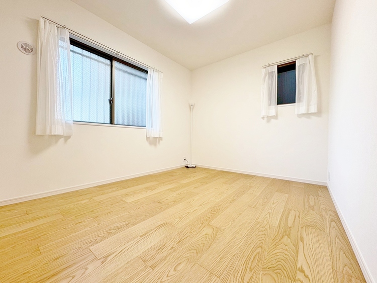 寝室 どんな部屋にアレンジするかは、あなた次第です。