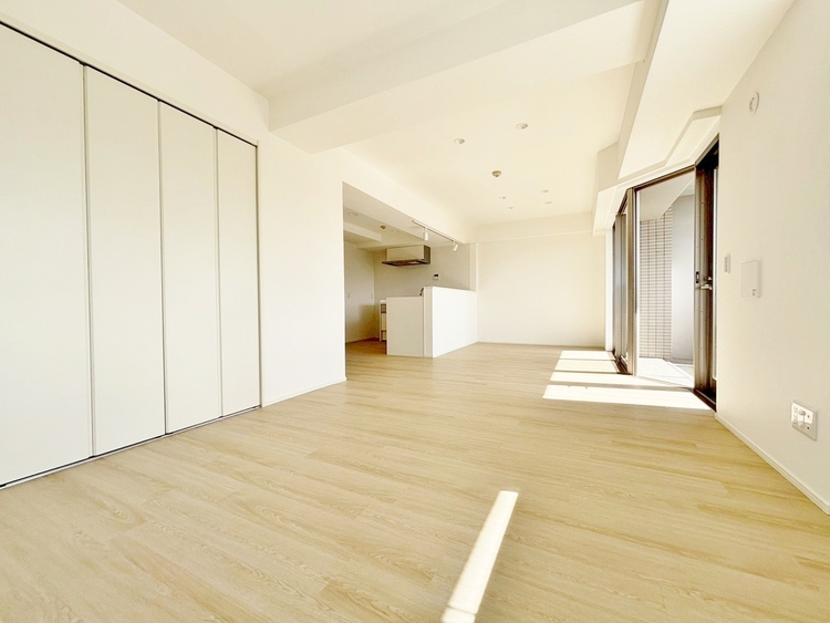 居間 豊かな居住性と、安心感を満たすクオリティが見事に調和した住空間。