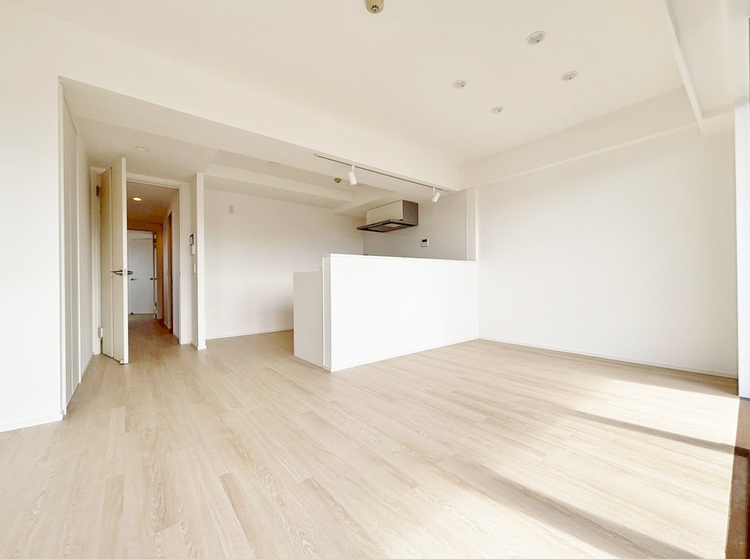 居間 快適に過ごす毎日を求めて、暮らしの中でご自身の「マイホーム」に創り上げてください。