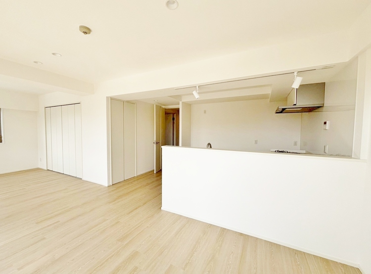 居間 過ごす時間が、たくさんの思い出として紡がれていく場所。