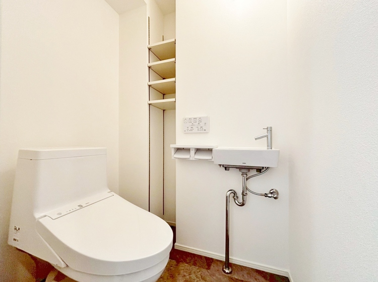 トイレ 暮らしの中のさりげないひとときの快適さにも、こだわりを、持って設備を配しております。