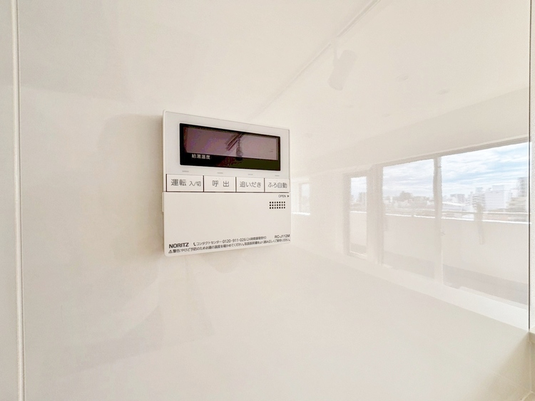 設備 見やすい画面で操作しやすい給湯パネルです。