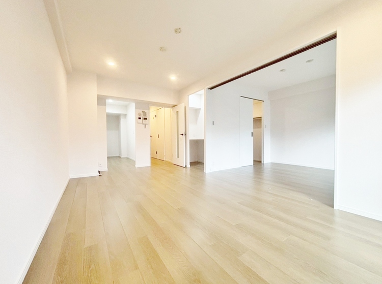 居間 豊かな居住性と、安心感を満たすクオリティが見事に調和した住空間。