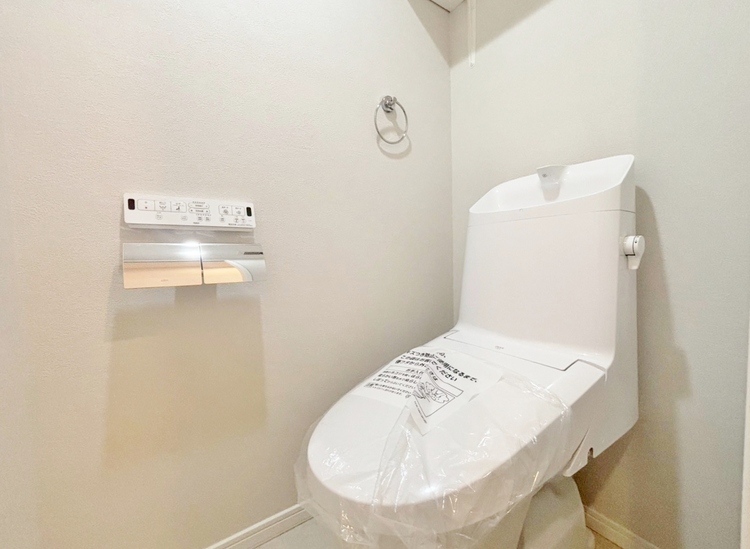 トイレ 暮らしの中のさりげないひとときの快適さにも、こだわりを、持って設備を配しております。